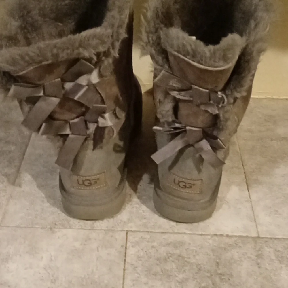 UGG boots size 10 women - Picture 4 of 6